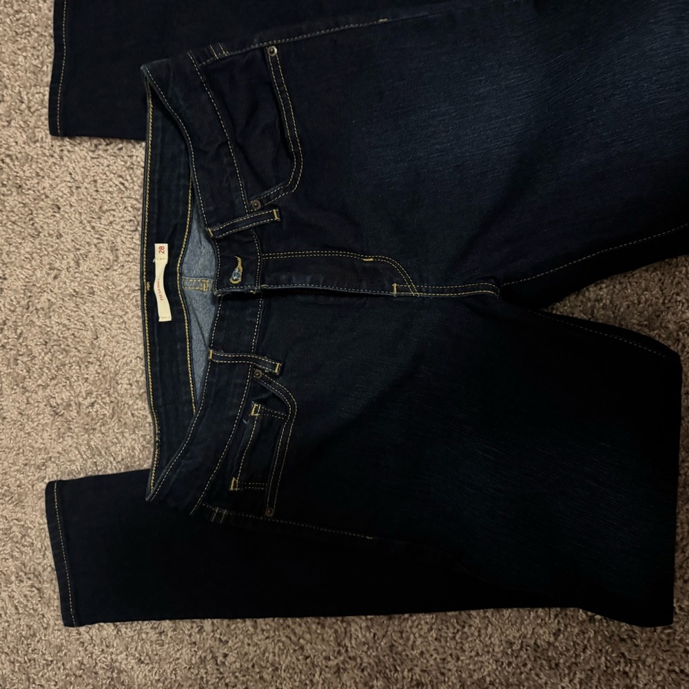 Levi women’s 711 jeans